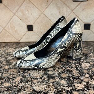 Via Spiga Black & Beige Snake-Print Block Heel Pumps Made in Italy 8M